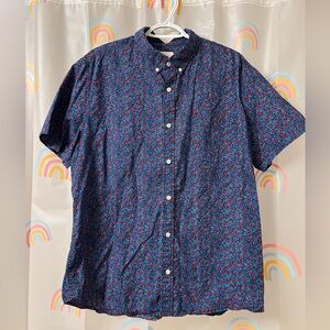 Size XL GAP blue floral short sleeve button down shirt